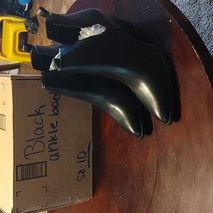 New black heeled ankle boots